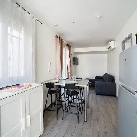 La Canetoise - A Moins De 100 Metres De La 카네트